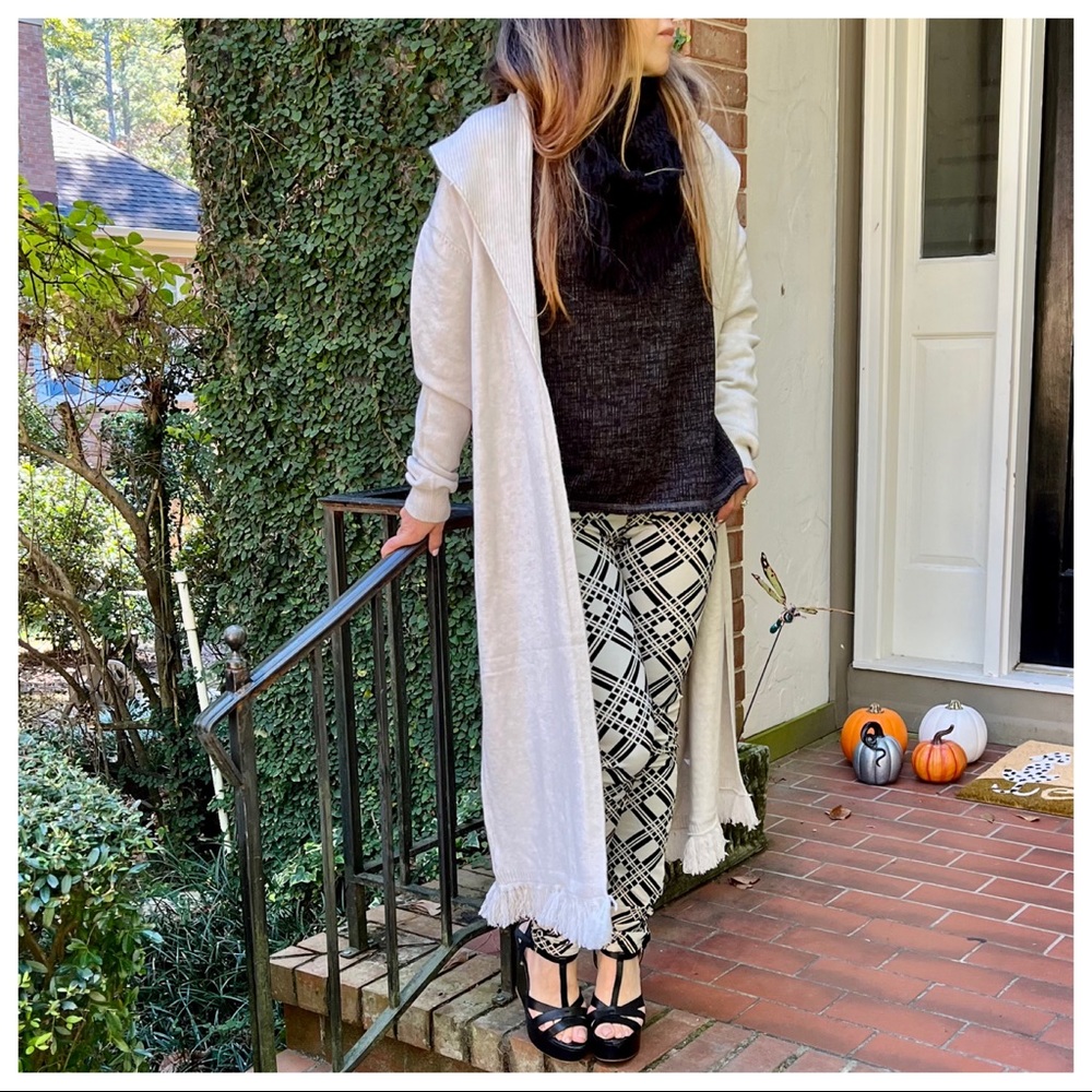 ✨LAST✨Cashmere Italy fabulous comfy soft Cashmere Blend long fringe hem Cardigan - Picture 5 of 7